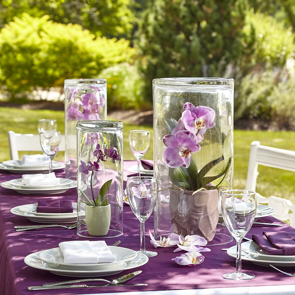 Dramatic Garden Centerpiece – Two Flower Girls, Skokie IL