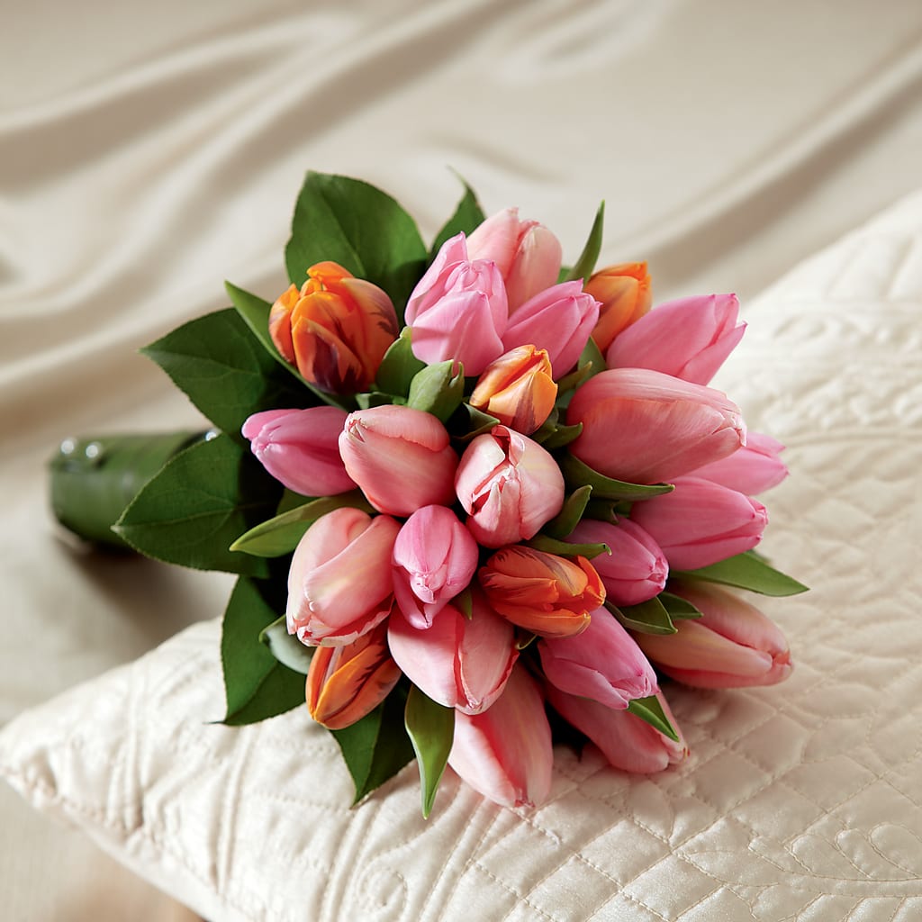 Embraceable Bouquet – Two Flower Girls, Skokie IL